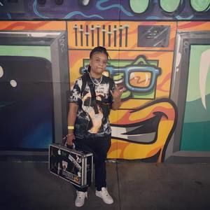 Meet your Posher, Jaz